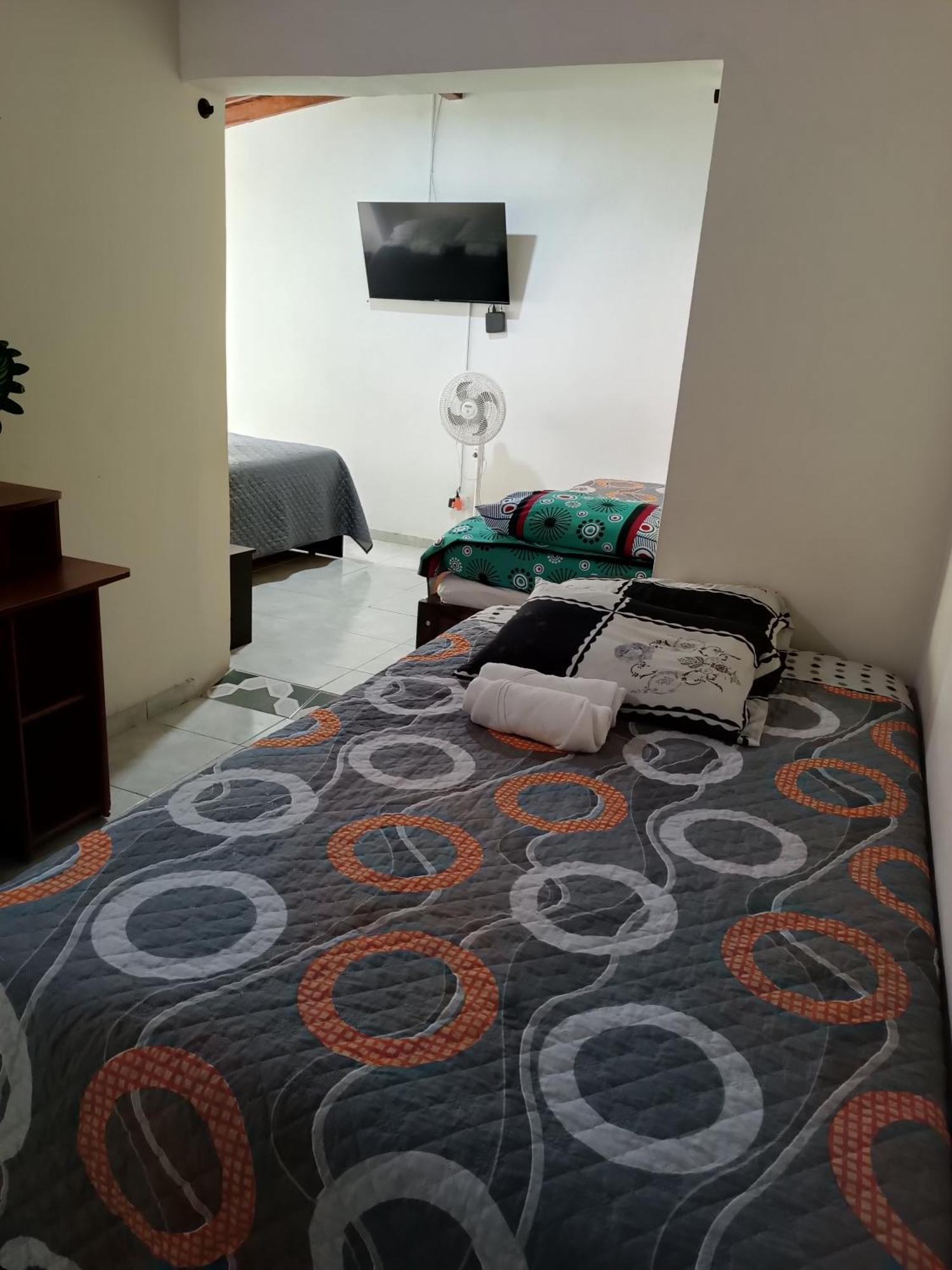 Pa Pasiar Hostal ميديلين الغرفة الصورة