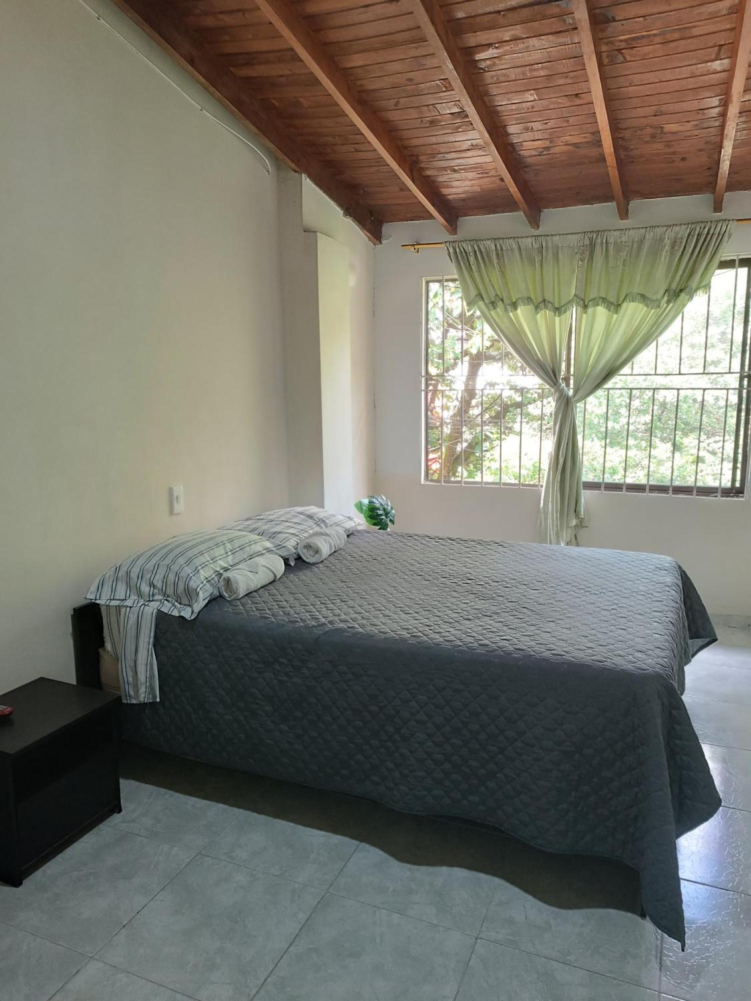 Pa Pasiar Hostal ميديلين الغرفة الصورة