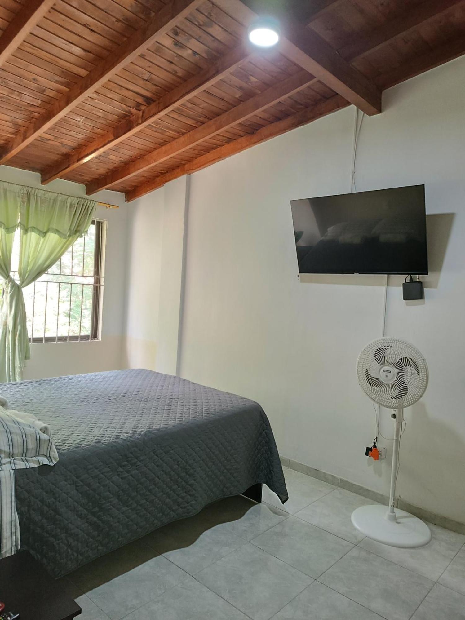 Pa Pasiar Hostal ميديلين الغرفة الصورة